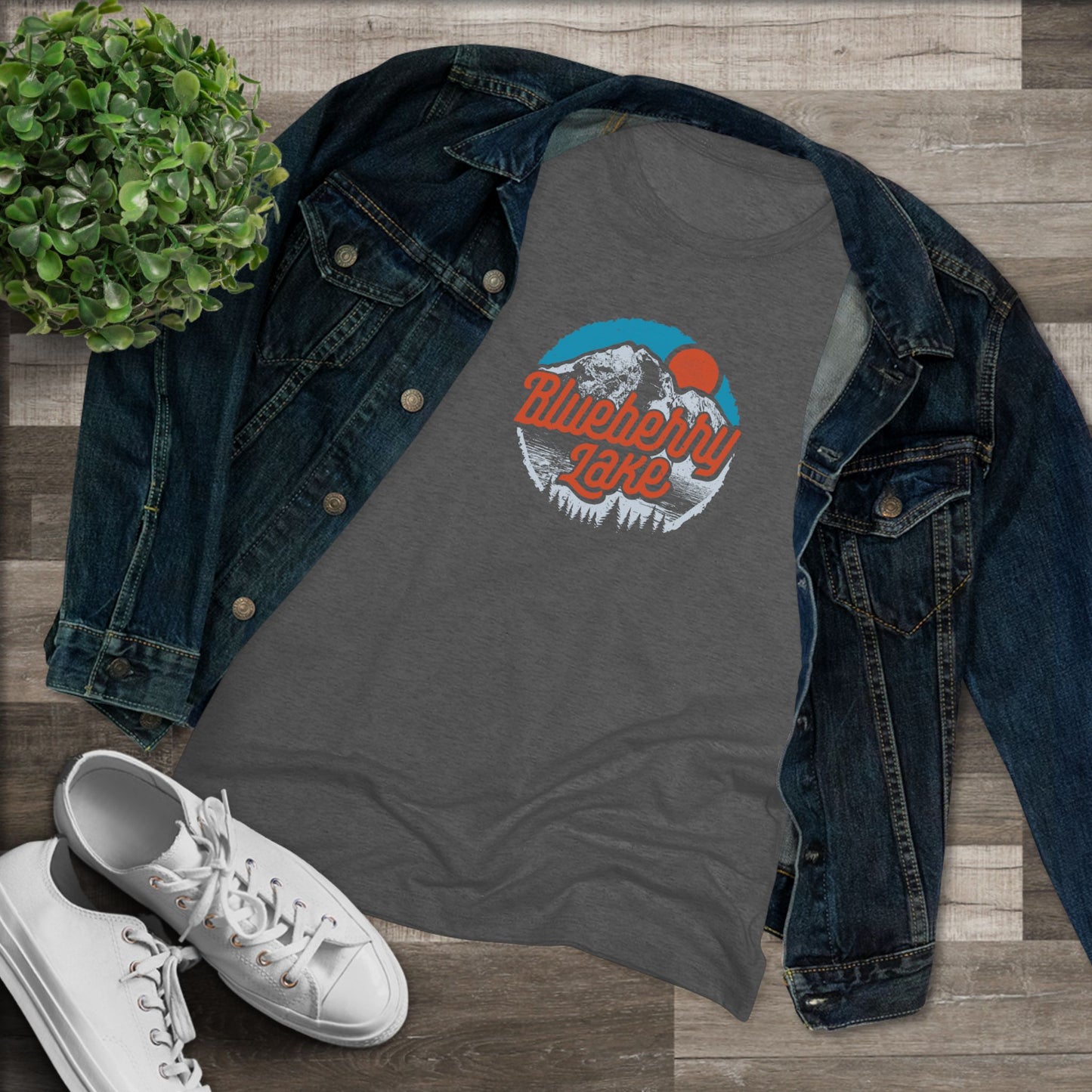 Blueberry Lake Women's T